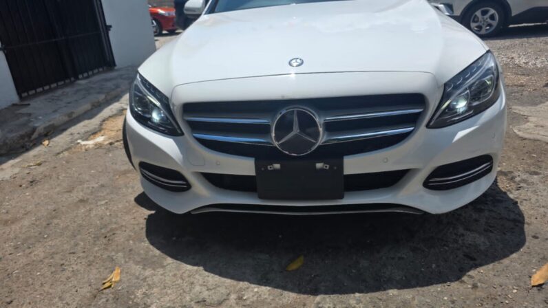 
								2015 Mercedes Benz C200 full									