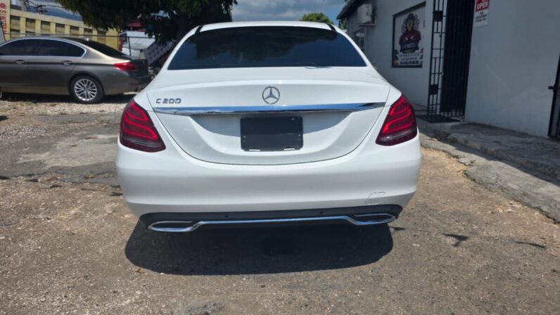 
								2015 Mercedes Benz C200 full									