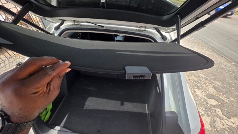 
								2021 Honda Vezel 1.5L eHEV Z full									