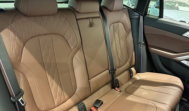 
								2025 BMW X6 M60i full									