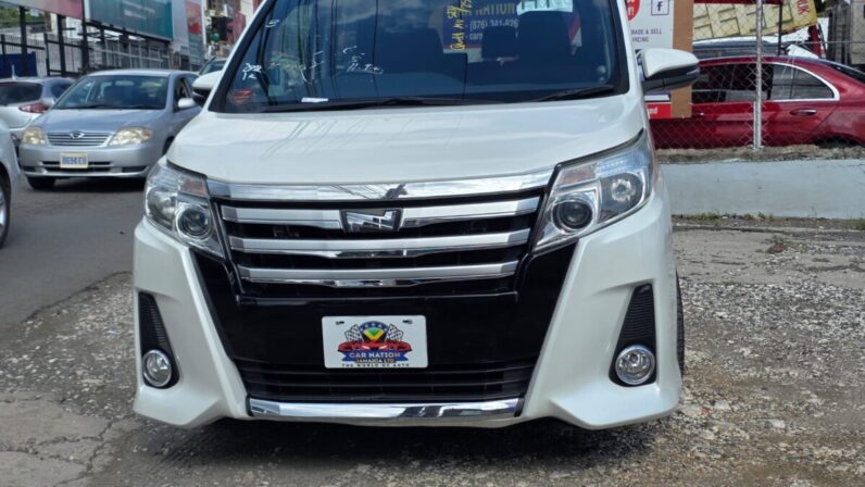 2017 TOYOTA NOAH SI
