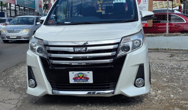 2017 TOYOTA NOAH SI