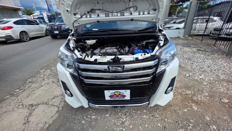 
								2017 Toyota Noah SI 2.0 full									