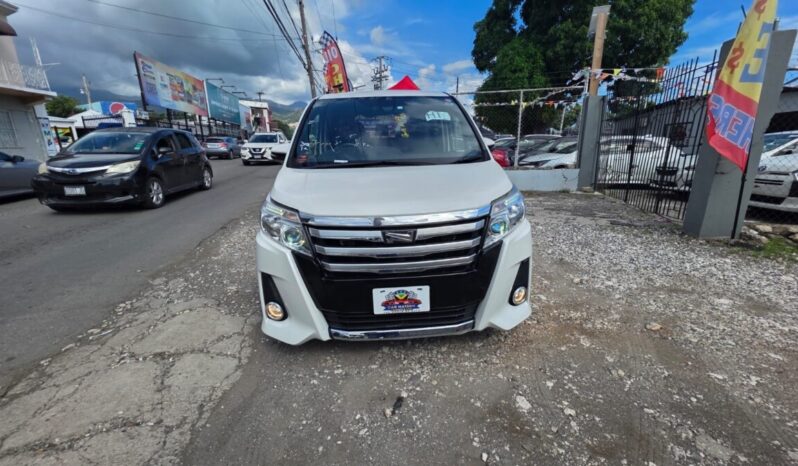 
								2017 Toyota Noah SI 2.0 full									