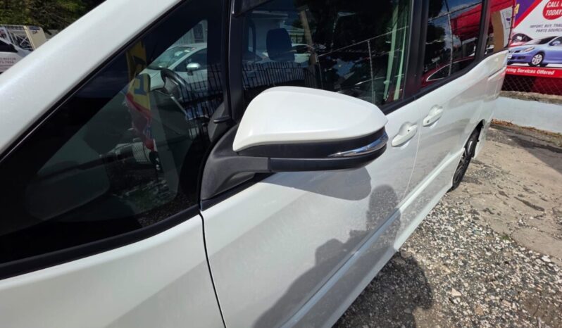 
								2017 Toyota Noah SI 2.0 full									