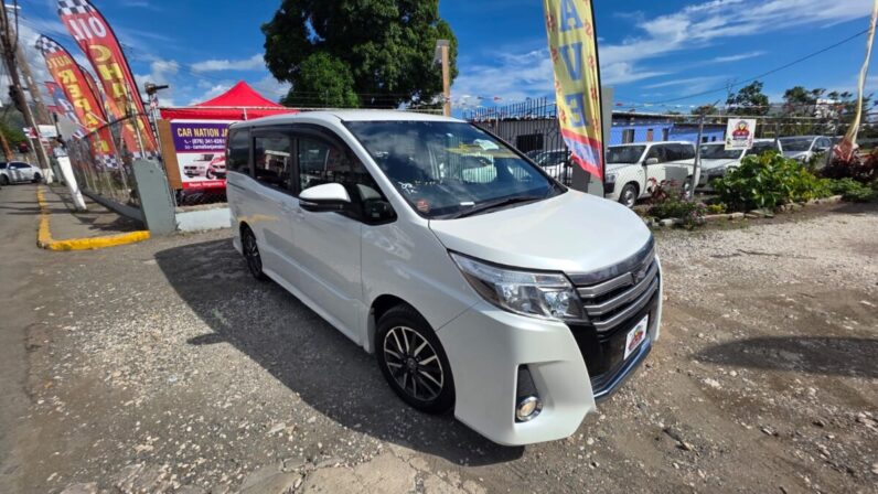 
								2017 Toyota Noah SI 2.0 full									