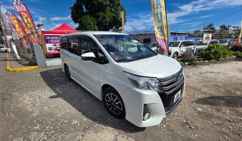
								2017 Toyota Noah SI 2.0 full									