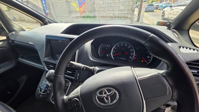 
								2017 Toyota Noah SI 2.0 full									