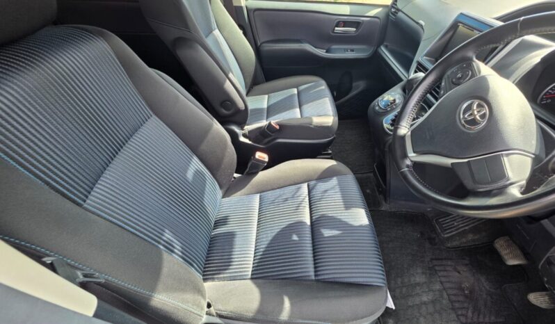 
								2017 Toyota Noah SI 2.0 full									