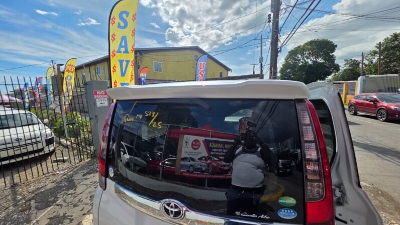
								2017 Toyota Noah SI 2.0 full									