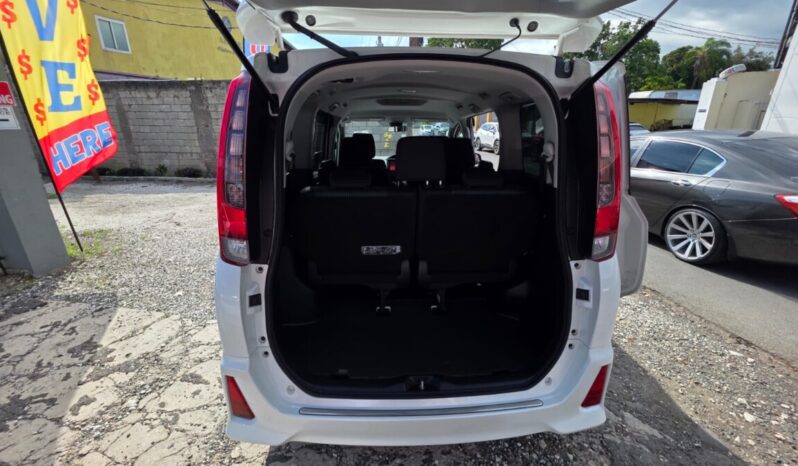 
								2017 Toyota Noah SI 2.0 full									