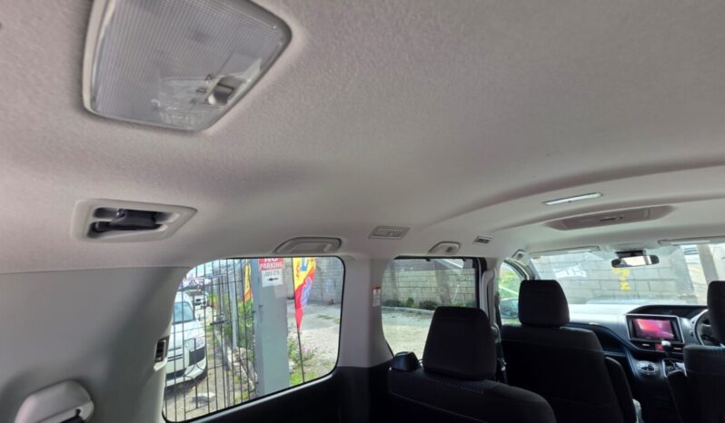 
								2017 Toyota Noah SI 2.0 full									