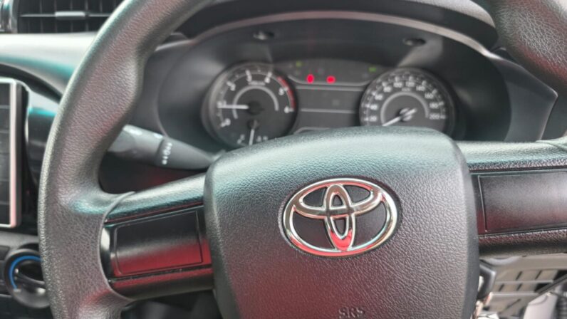 
								2020 Toyota Hilux 2.4 E Revo Smart Cab full									