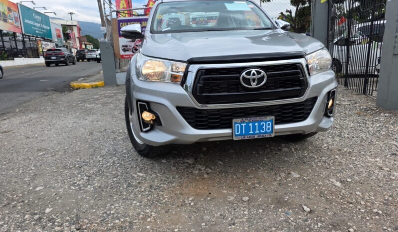 
								2020 Toyota Hilux 2.4 E Revo Smart Cab full									