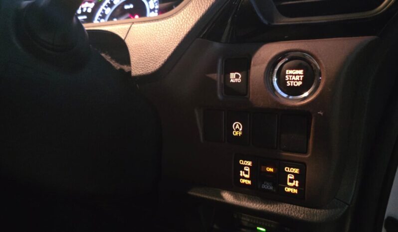 
								2015 Toyota Esquire 2.0GI full									