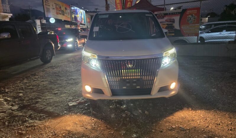 
								2015 Toyota Esquire 2.0GI full									