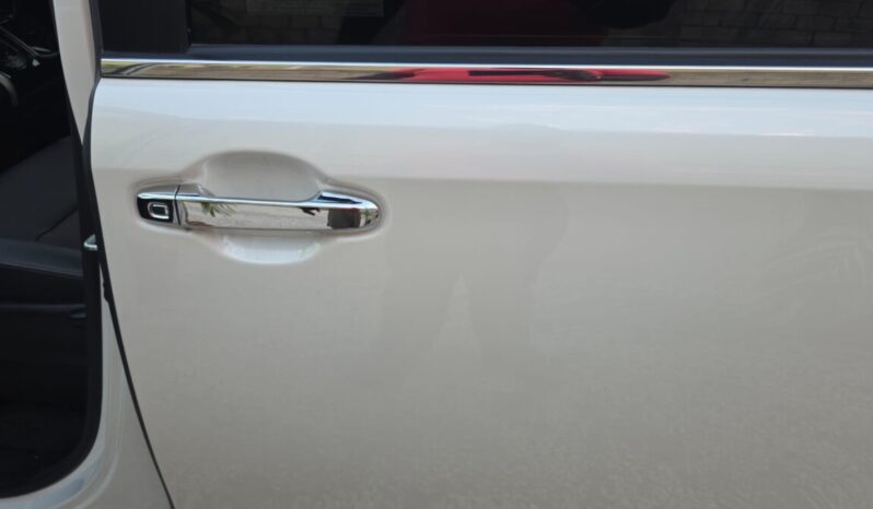 
								2015 Toyota Esquire 2.0GI full									
