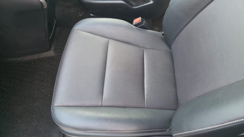 
								2015 Toyota Esquire 2.0GI full									