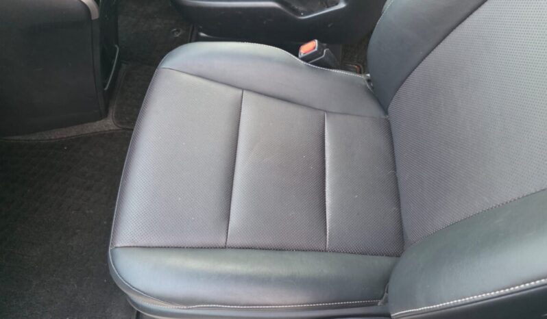 
								2015 Toyota Esquire 2.0GI full									