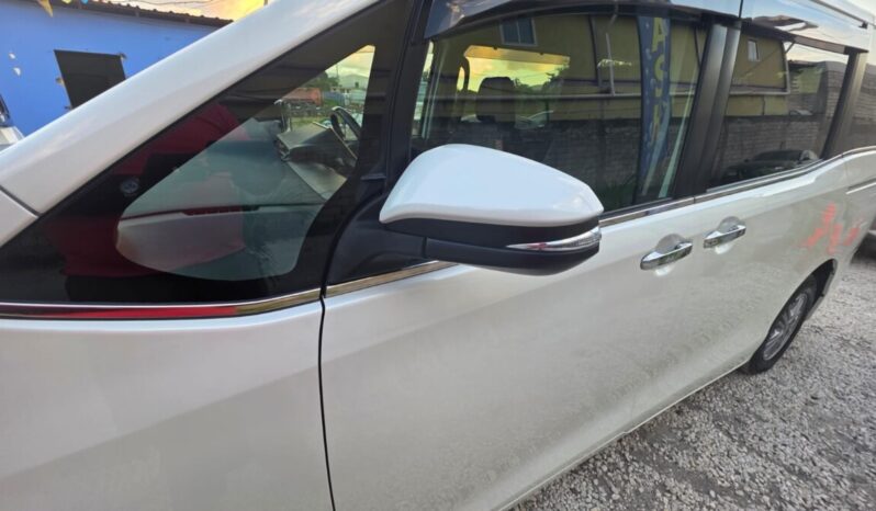 
								2015 Toyota Esquire 2.0GI full									