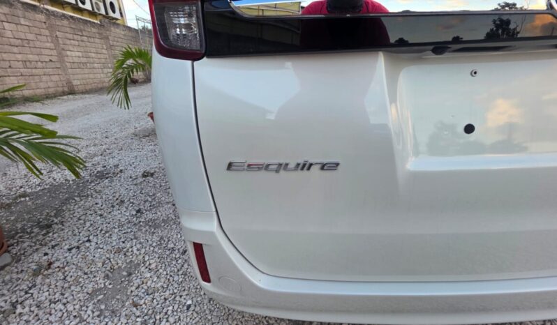 
								2015 Toyota Esquire 2.0GI full									