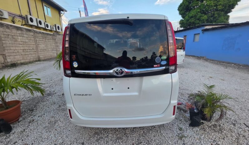 
								2015 Toyota Esquire 2.0GI full									