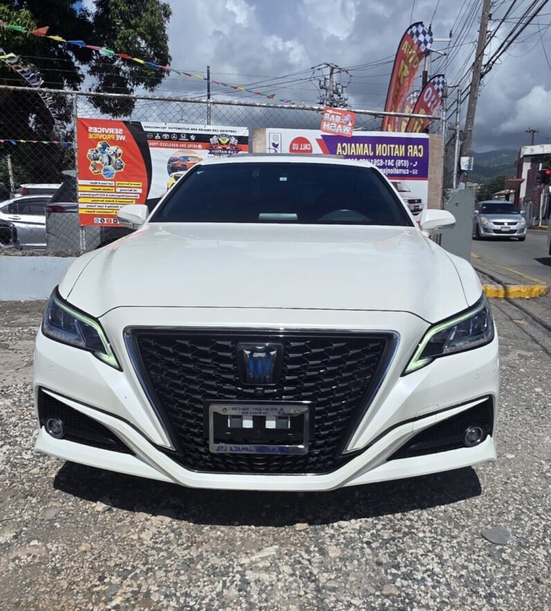 
								2019 Toyota Crown Executive G full									