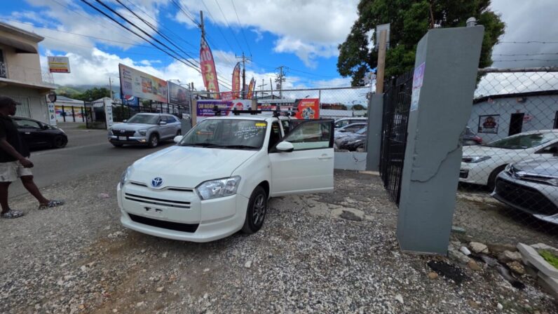 
								2021 Toyota Probox GL (4 Windows Powered) full									