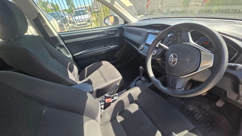 
								2020 Toyota Axio 1.5G full									
