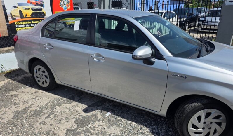 
								2020 Toyota Axio 1.5G full									