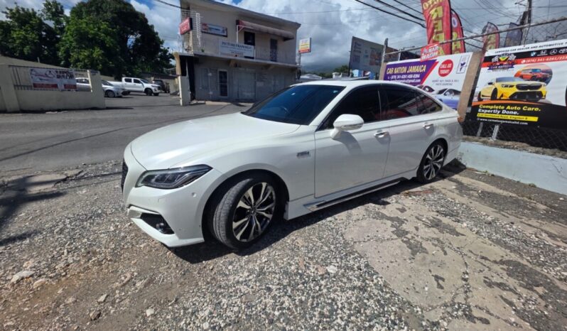 
								2019 Toyota Crown Executive G full									