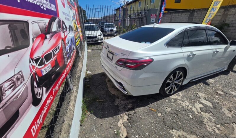 
								2019 Toyota Crown Executive G full									