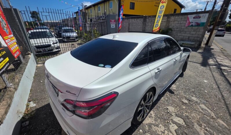 
								2019 Toyota Crown Executive G full									