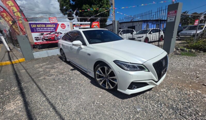 
								2019 Toyota Crown Executive G full									