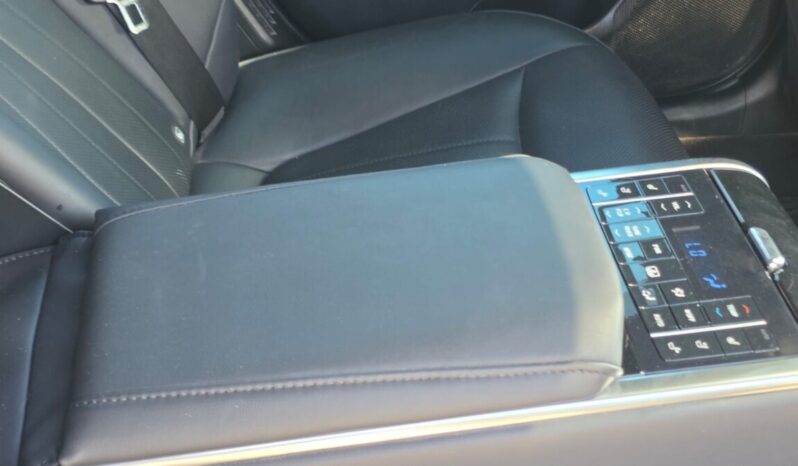 
								2019 Toyota Crown Executive G full									