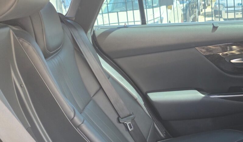 
								2019 Toyota Crown Executive G full									