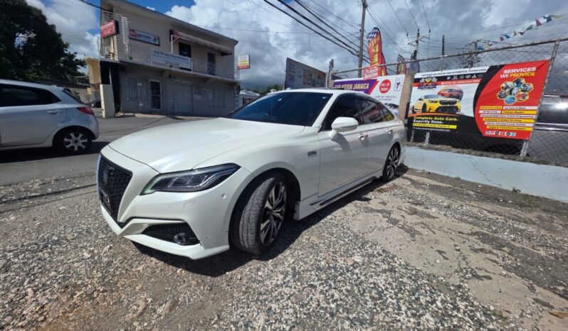 
								2019 Toyota Crown Executive G full									