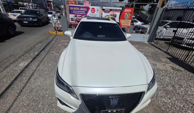 
								2019 Toyota Crown Executive G full									