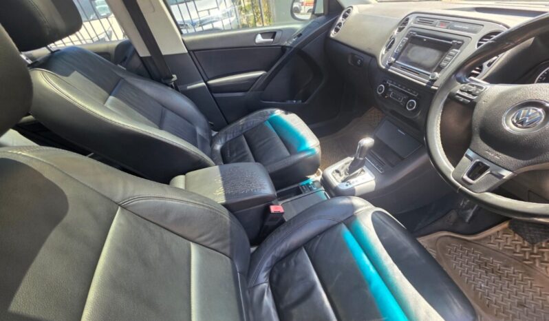 
								2015 VW Tiguan TSI 2.0 full									