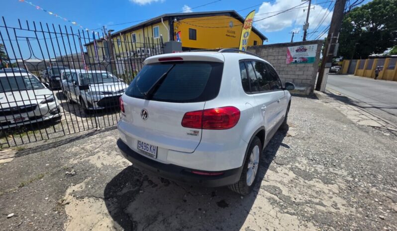 
								2015 VW Tiguan TSI 2.0 full									