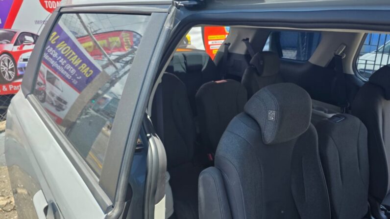 
								2022 Kia Carnival 2.2D full									