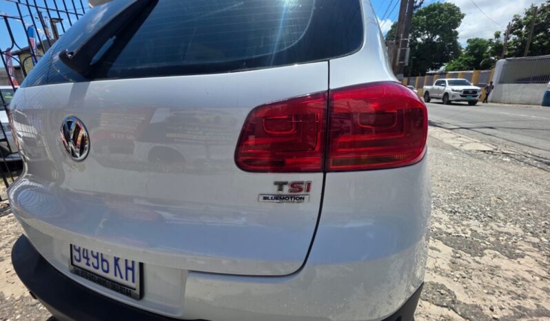 
								2015 VW Tiguan TSI 2.0 full									