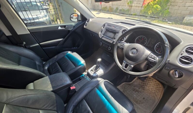 
								2015 VW Tiguan TSI 2.0 full									
