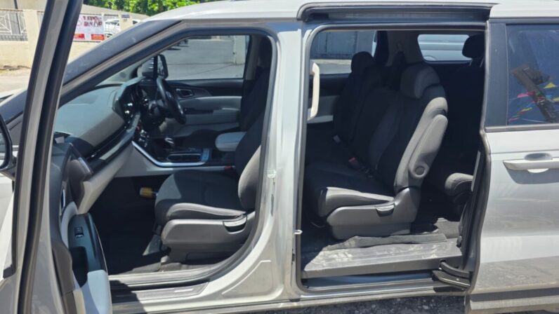 
								2022 Kia Carnival 2.2D full									