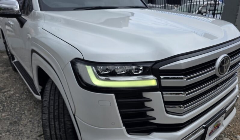 
								2023 Toyota Land Cruiser LC300 ZX (Modellista Package) full									