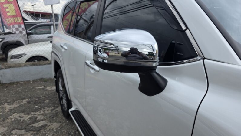 
								2023 Toyota Land Cruiser LC300 ZX (Modellista Package) full									
