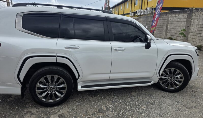 
								2023 Toyota Land Cruiser LC300 ZX (Modellista Package) full									