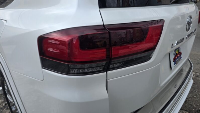 
								2023 Toyota Land Cruiser LC300 ZX (Modellista Package) full									
