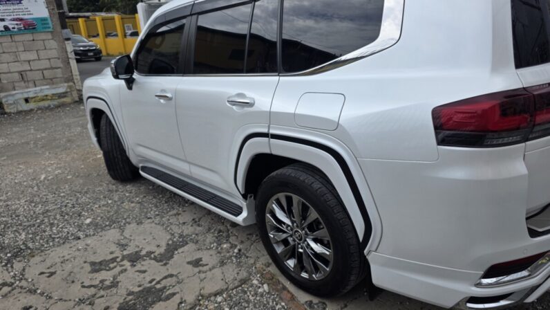 
								2023 Toyota Land Cruiser LC300 ZX (Modellista Package) full									