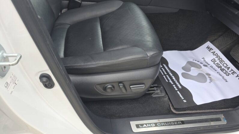 
								2023 Toyota Land Cruiser LC300 ZX (Modellista Package) full									